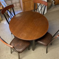 42 Inch Dinette Table With Four Chairs