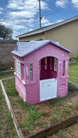 Free playhouse