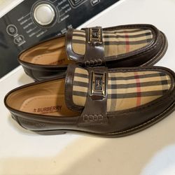 Burberry Loafers 