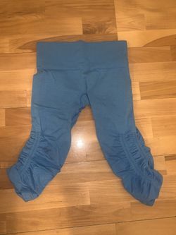 LuluLemon scrunched leg Leggings