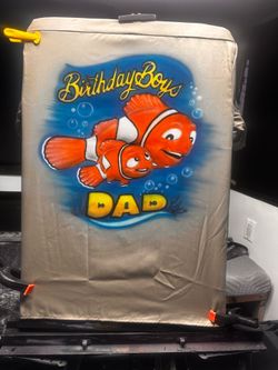 Airbrushing shirts
