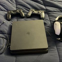 PS4 