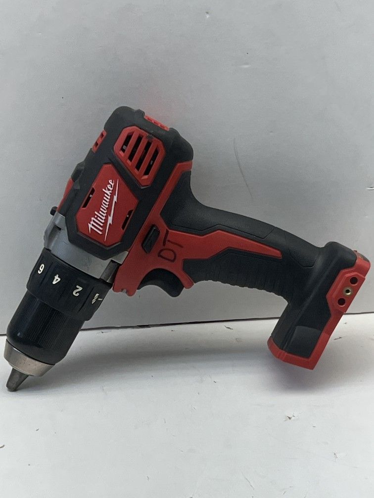 Tools Milwaukee Drill (2940)