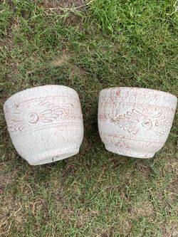Small White Mexican clay pots