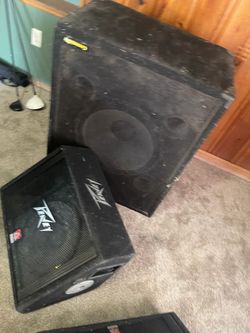 Peavey cabinets,two 18 inch comety sub woofers,four Peavey wedge monitors ,not powerd need amp to push them.