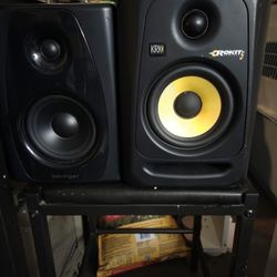 Studio Speakers 