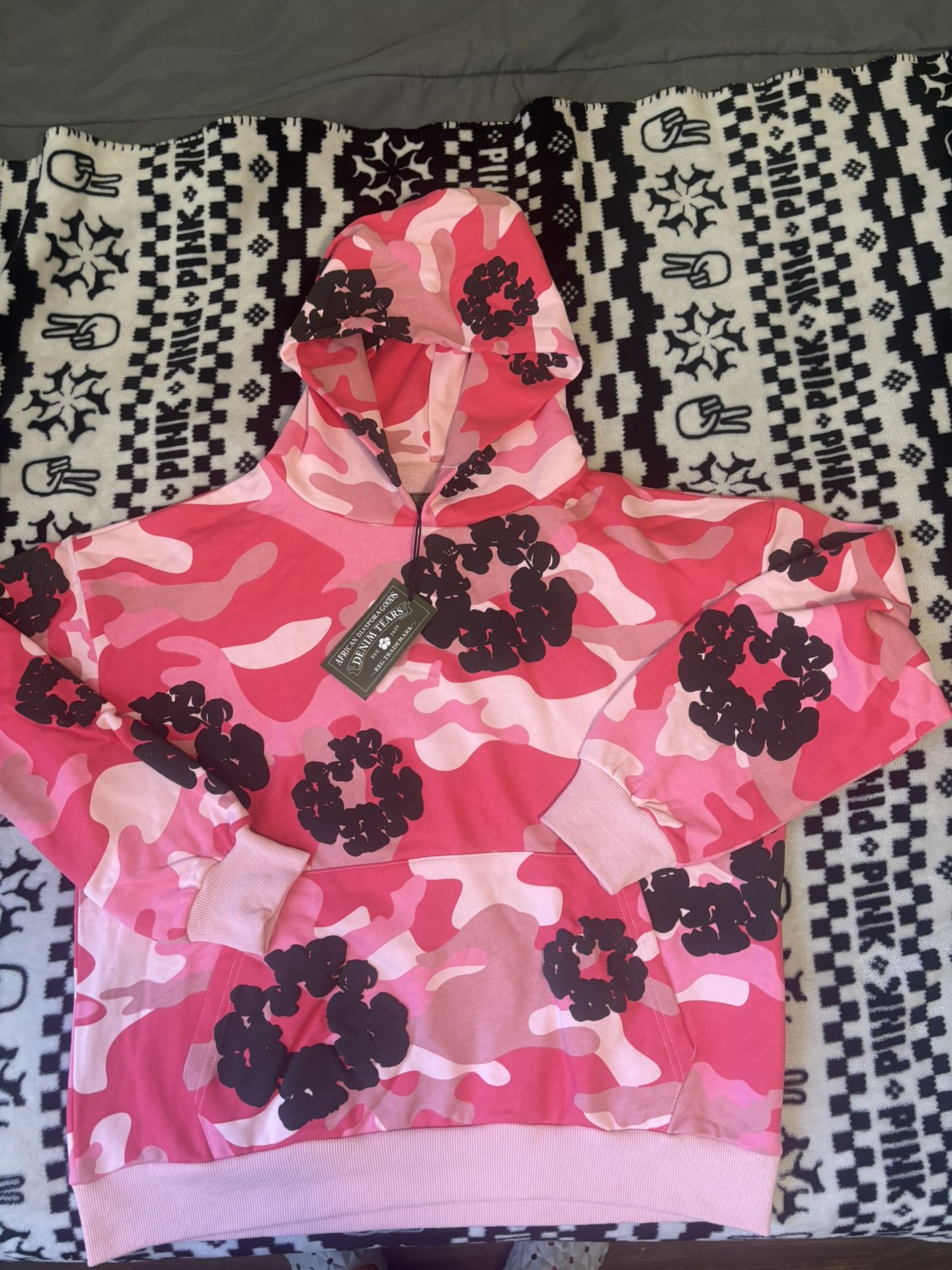 Denim Tears The Cotton Wreath Hoodie Pink Camo size s