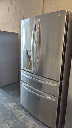 Nice like new LG stailenss steel refrigerator