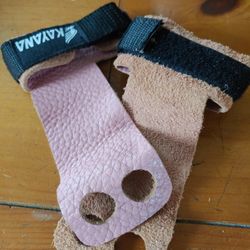 Little Girls GYMNASTICS GRIPS