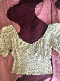 Floral Smocked Crop Top Puff Sleeves (billabong)