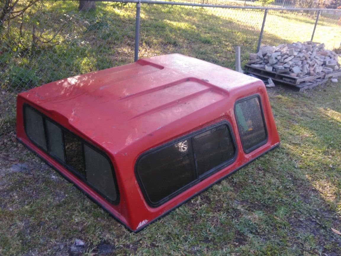 Truck cap Astro cr 1900