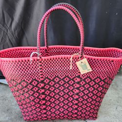 Mexican Plastic Tote Bag: Handmade, Excellent Quality . Bolsa Tejida a Mano de Plastico , Hecho en Mexico