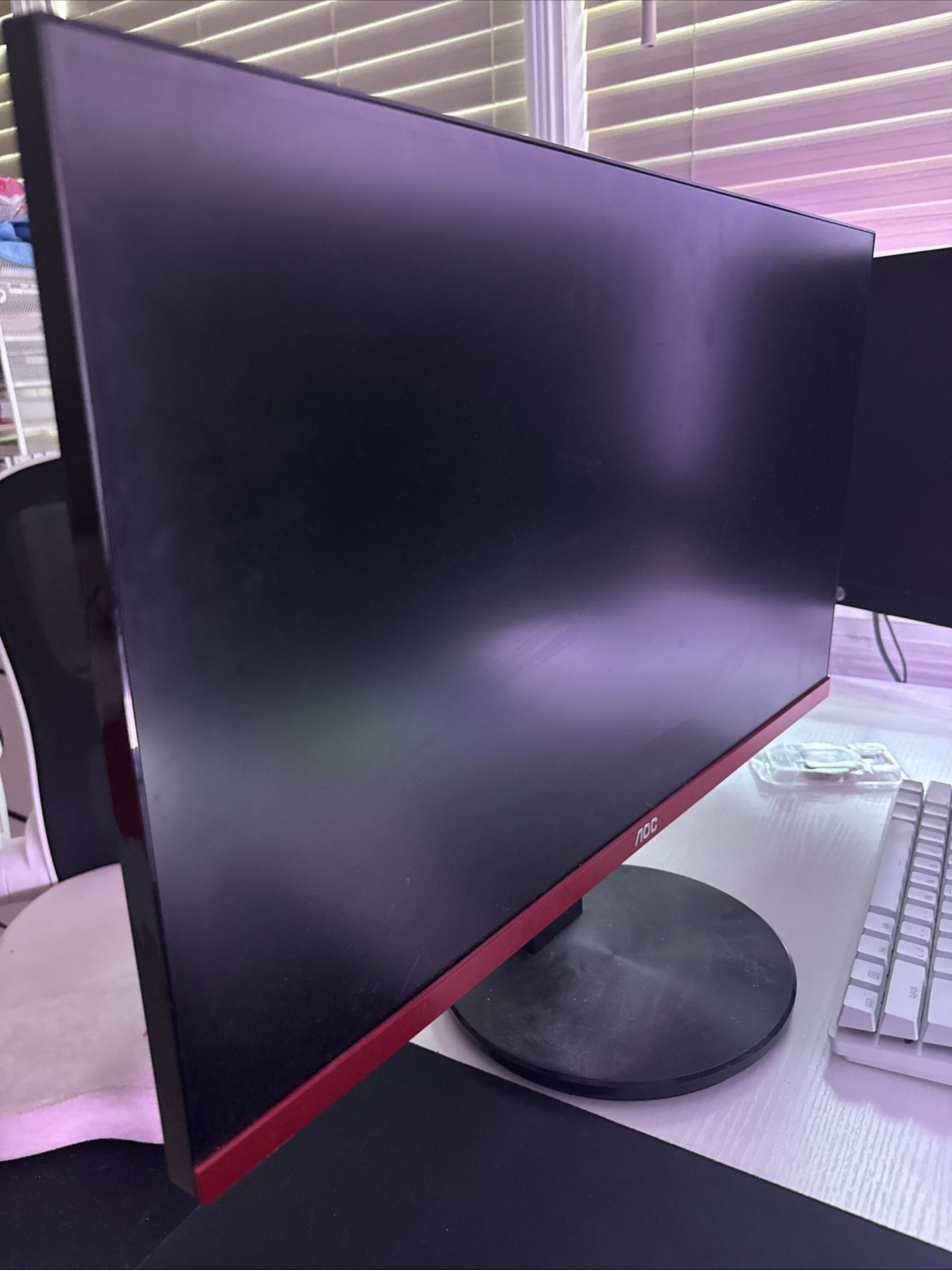 AOC 24” 144hz Frameless Monitor 1920x1080p