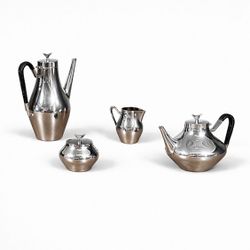 4 pcs. Mid-Century Danish Modern Reed & Barton Model 1720 Coffee/Tea Set, c.1960's - Delivery Available