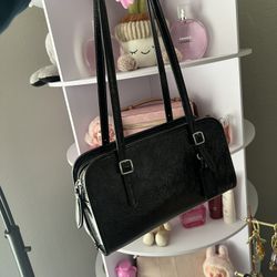 Coach Swing Zip Purse Un Patent Leather 