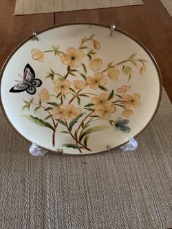 Decorative plate. (NEW)