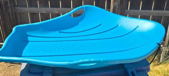 Manta Sled Blue Plastic Snow Sled