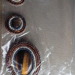 Beaded Tiger Eyes Earnings And Broch 