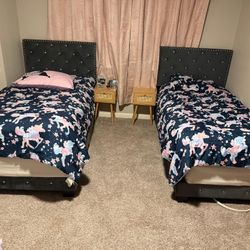 Twin Beds Girls New Niñas Nueva Camas 
