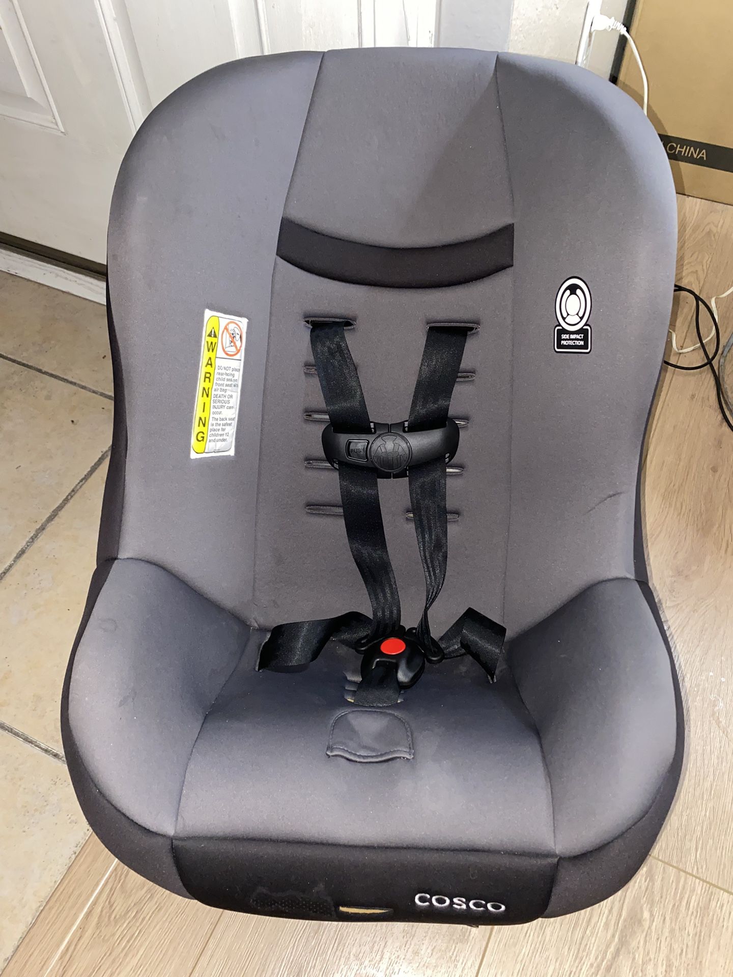 CARSEAT ( Cosco Brand )
