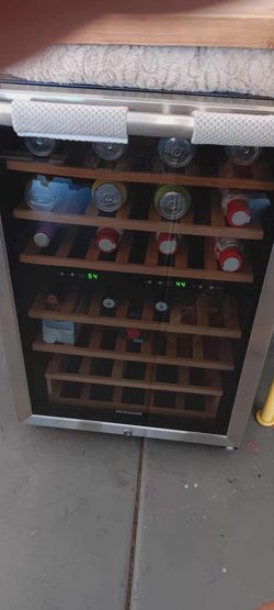 Wine Cooler With Dual Temperature 