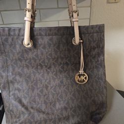 Michael Kors Purse Read Description 