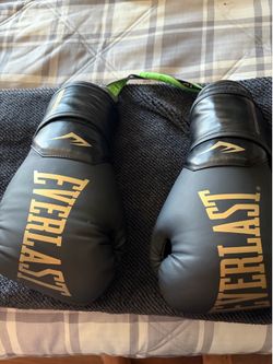 Boxing gloves