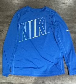 Nike XL boys Long Sleeved Shirt