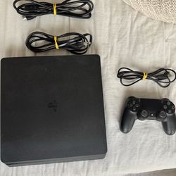 PS4 slim