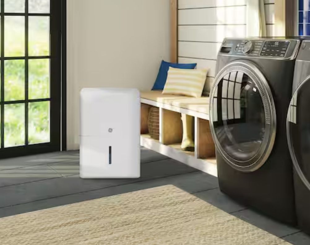 GE 25-Pints Dehumidifier with Bucket in White Up to 1500 sq. ft