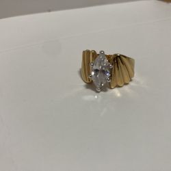 Statement Ring Yellow Gold Tone Size 8