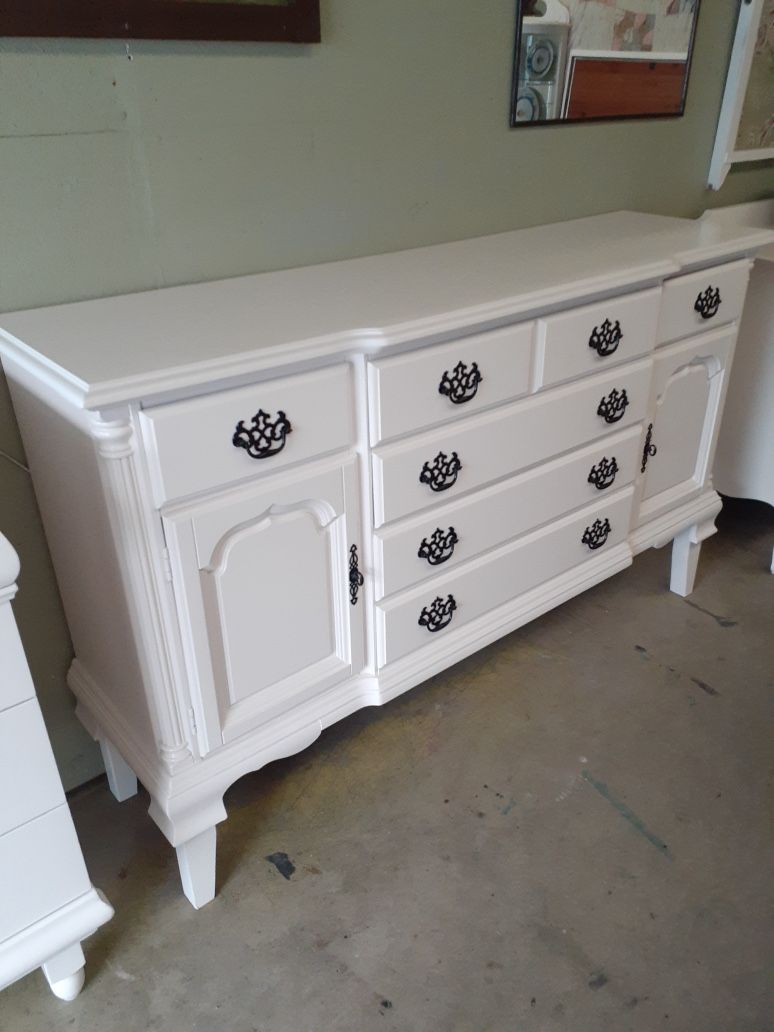 White Wide Refurbished Bassett Dresser