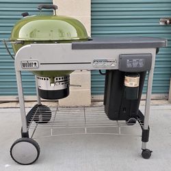 Weber 22" Kettle Performer Bbq Grill With Propane Assist(Read Description)