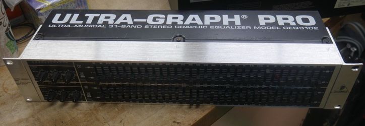 BEHRINGER ULTRA GRAPH PRO GEQ3102 892758-2