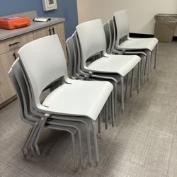 Stackable Chairs 
