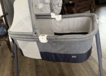 Chicco Portable Bassinet