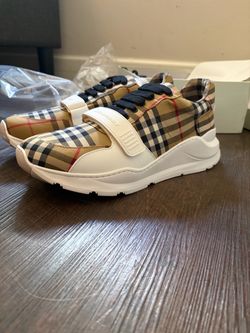 bureberry shoes size 10