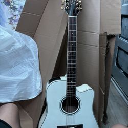 Takamine GD37CE 12-String Dreadnought Acoustic-Electric Guitar Pearl White