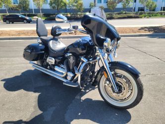 2006 Yamaha Roadstar 1700 midnight silverado