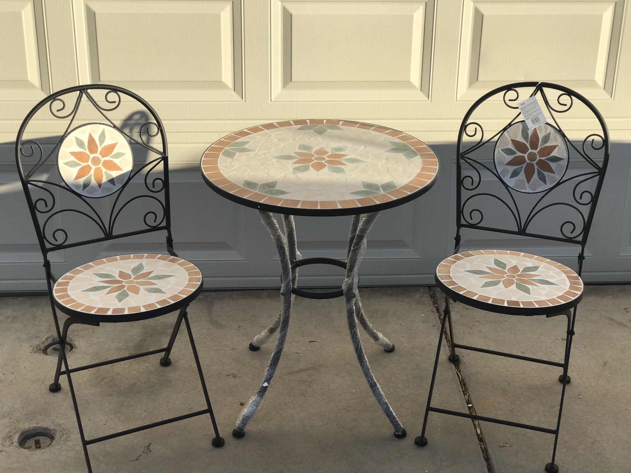Mosaic 3 Piece Bistro Set for Sale in Mesa, AZ OfferUp