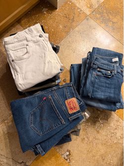 $140 for 25 pairs of ladies denim…all very good condition Size 4-6