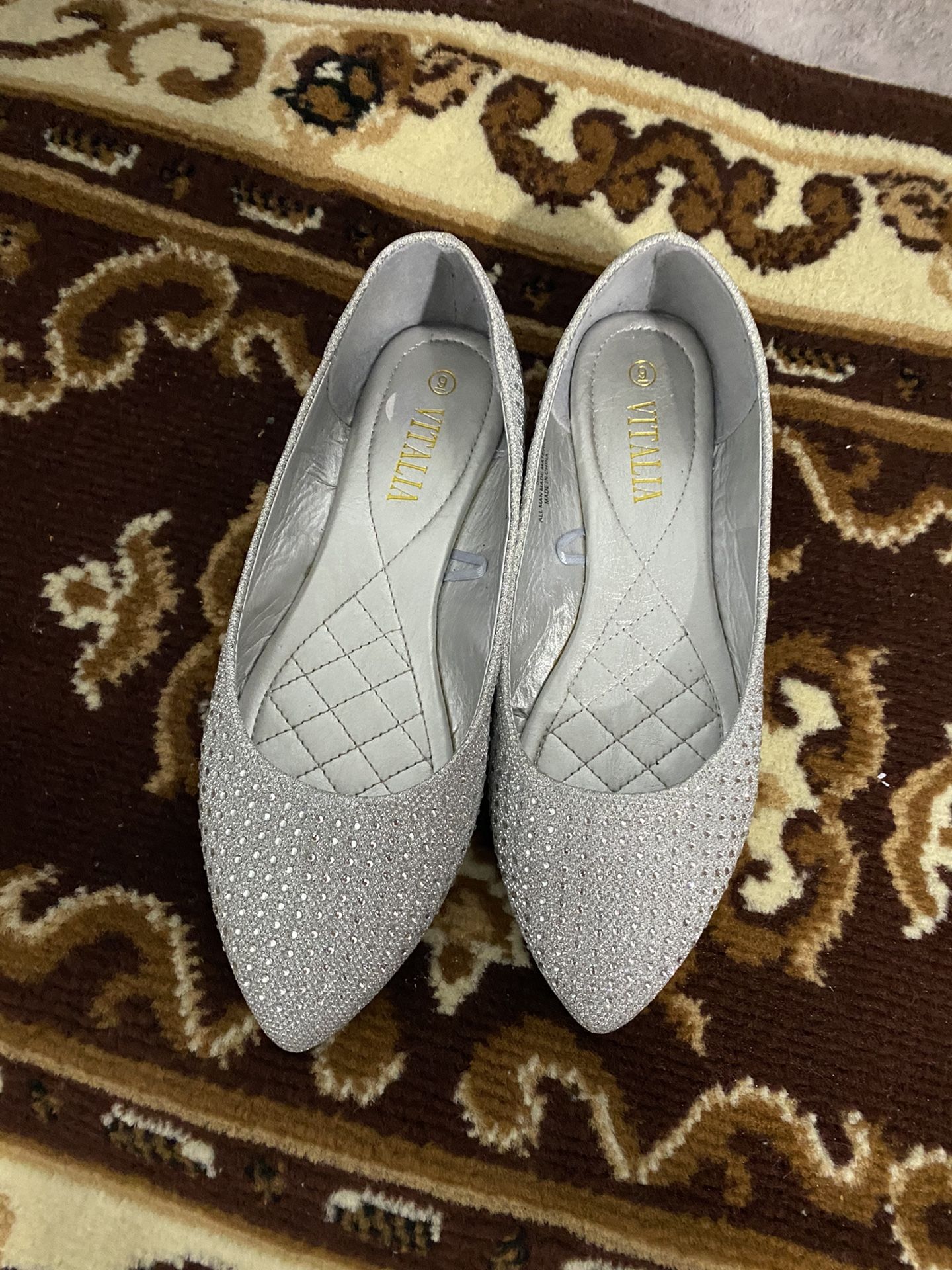 Women Shoes Size 9 Silver