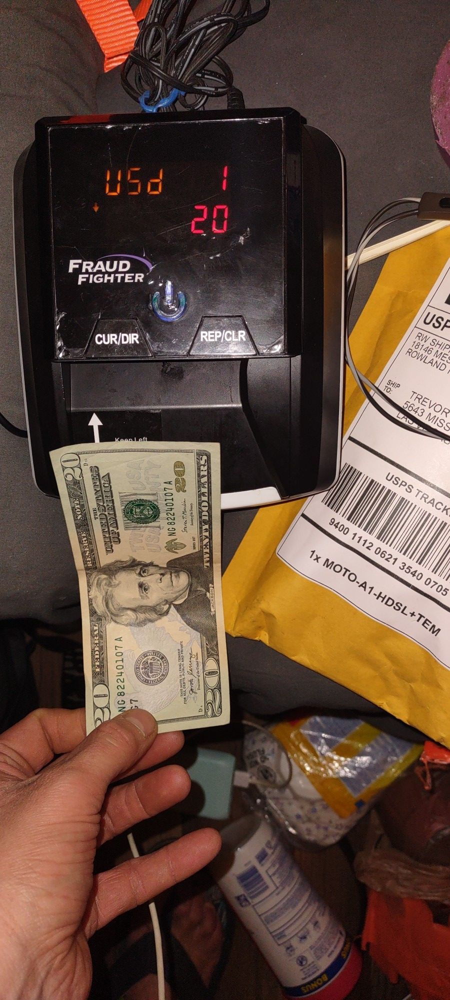 Counterfeit Currency Detector

