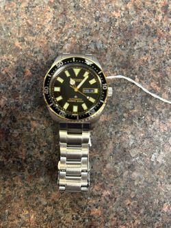 Men’s citizen automatic 200m divers watch