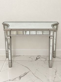 Mesa consola