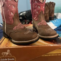 Toddler boots Size  5/6 