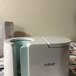 CRICUT MUG PRESS * LIKE NEW *