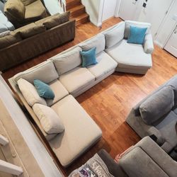 🛋️ Jonathan Louis Light Gray Sectional Couch – Like New!