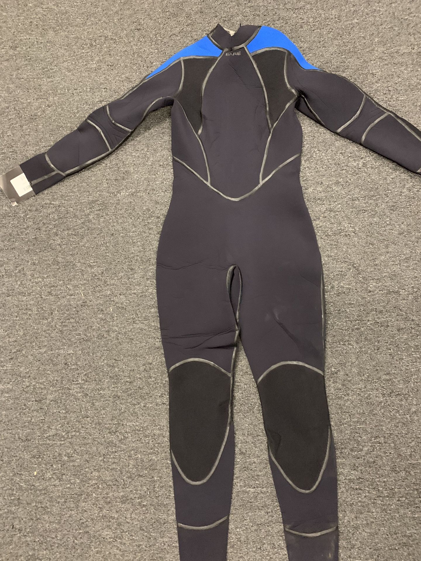 Bare Elastek Women 3MM wetsuit size 14