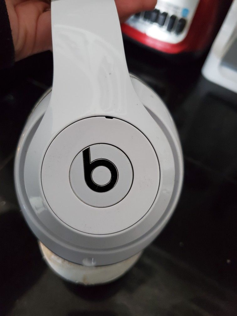 Beats Wireless Studio Headphones